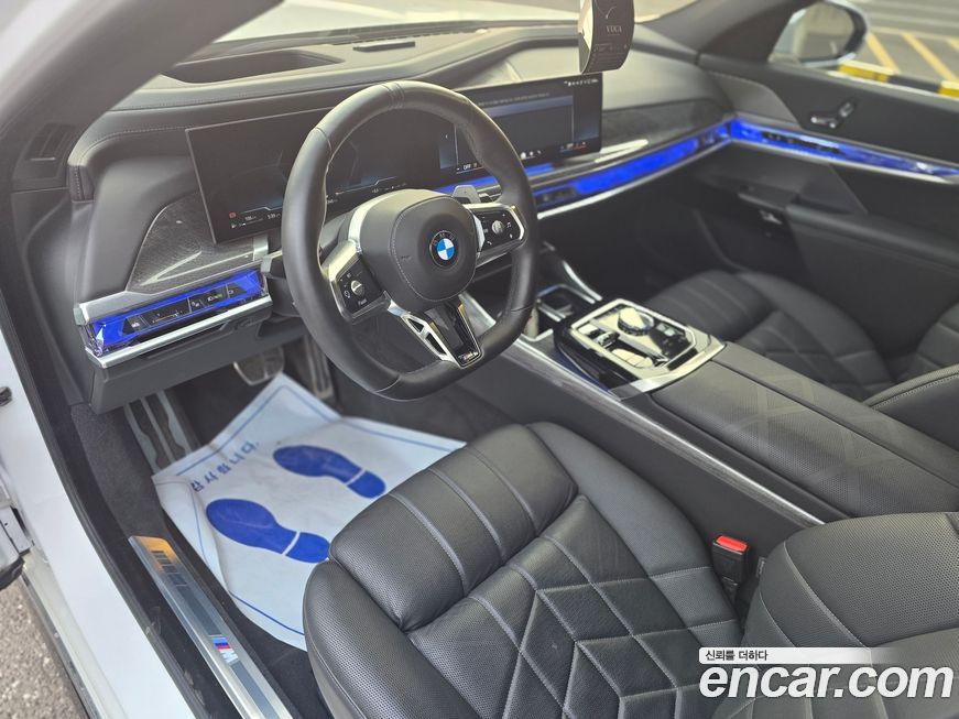 BMW 7-Series 2024