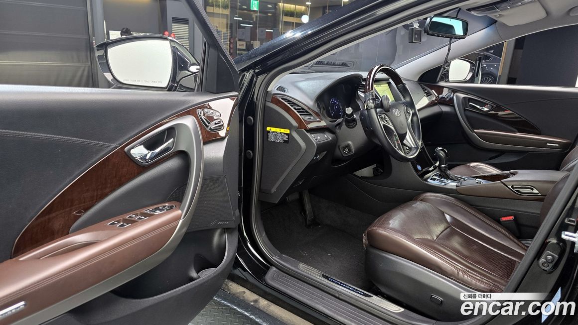 Hyundai Grandeur 2016