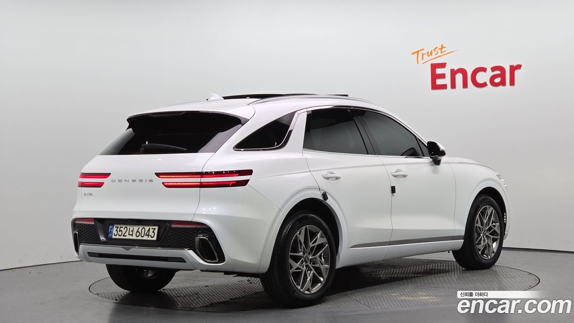 Genesis GV70 2023