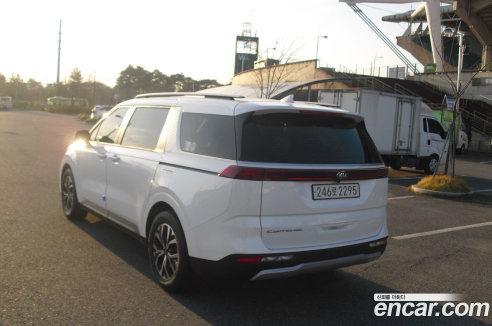 Kia Canival 2021