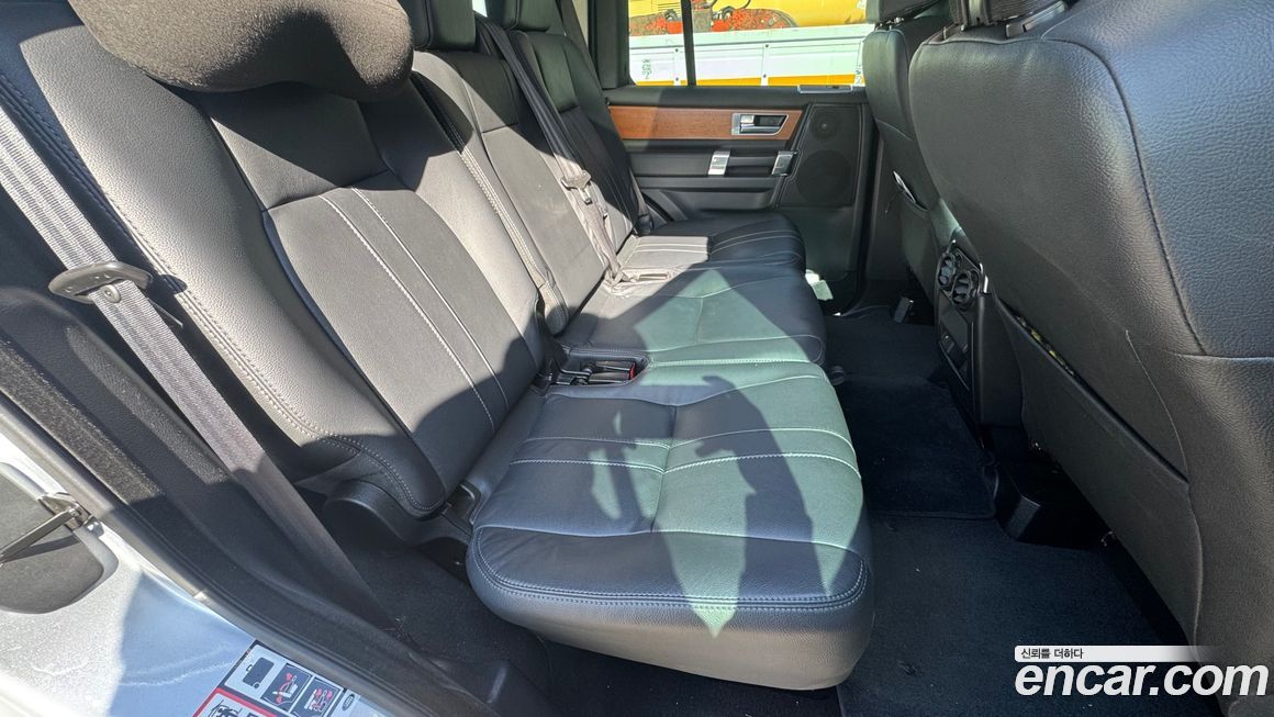 Land Rover Discovery 2015