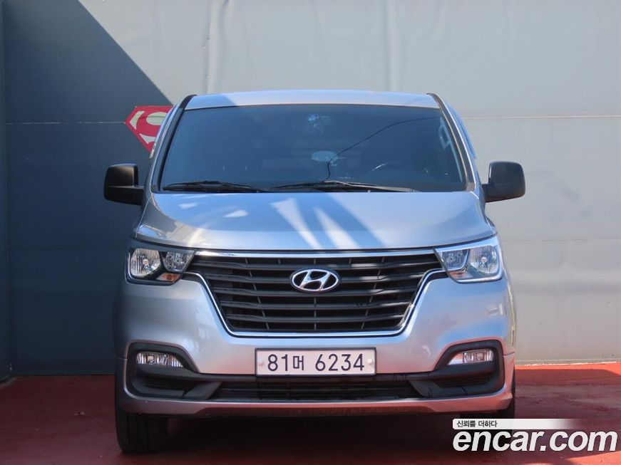Hyundai Starex 2021
