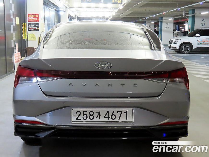 Hyundai AVANTE 2021
