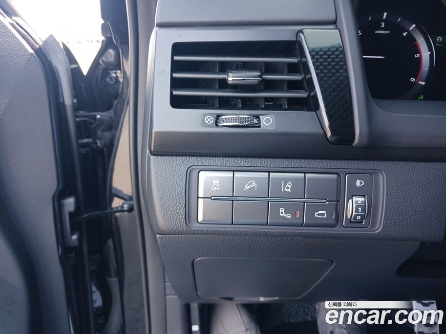 KG_Mobility_Ssangyong Rexton 2020