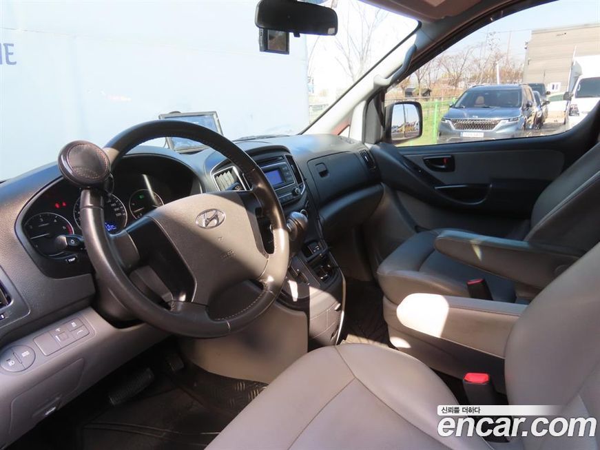 Hyundai Starex 2021