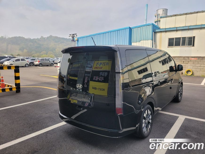 Hyundai Staria 2022