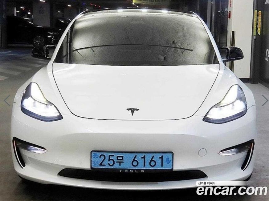Tesla Model 3 2022