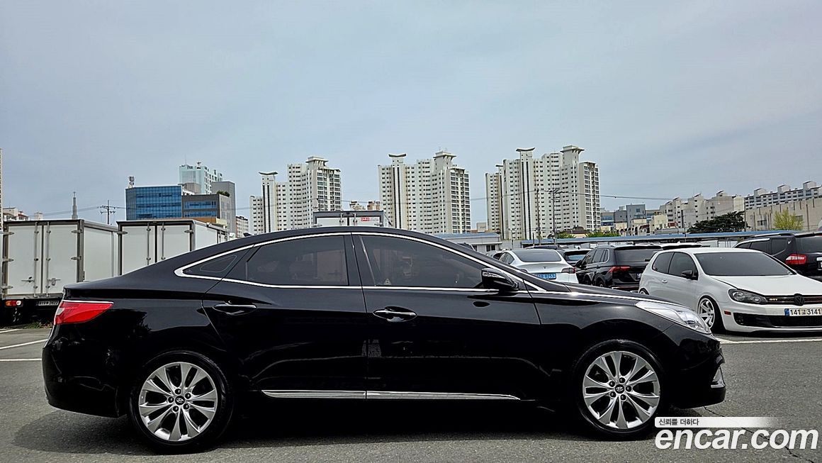 Hyundai Grandeur 2012
