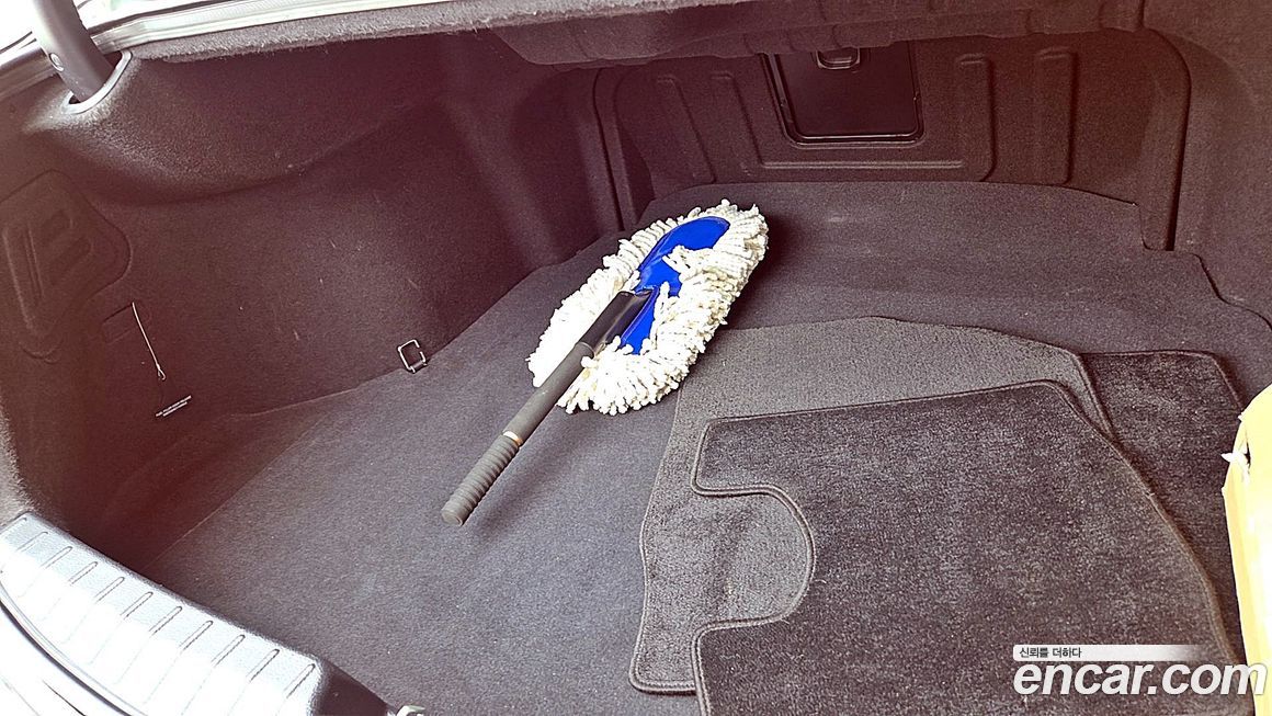 Hyundai Grandeur 2012