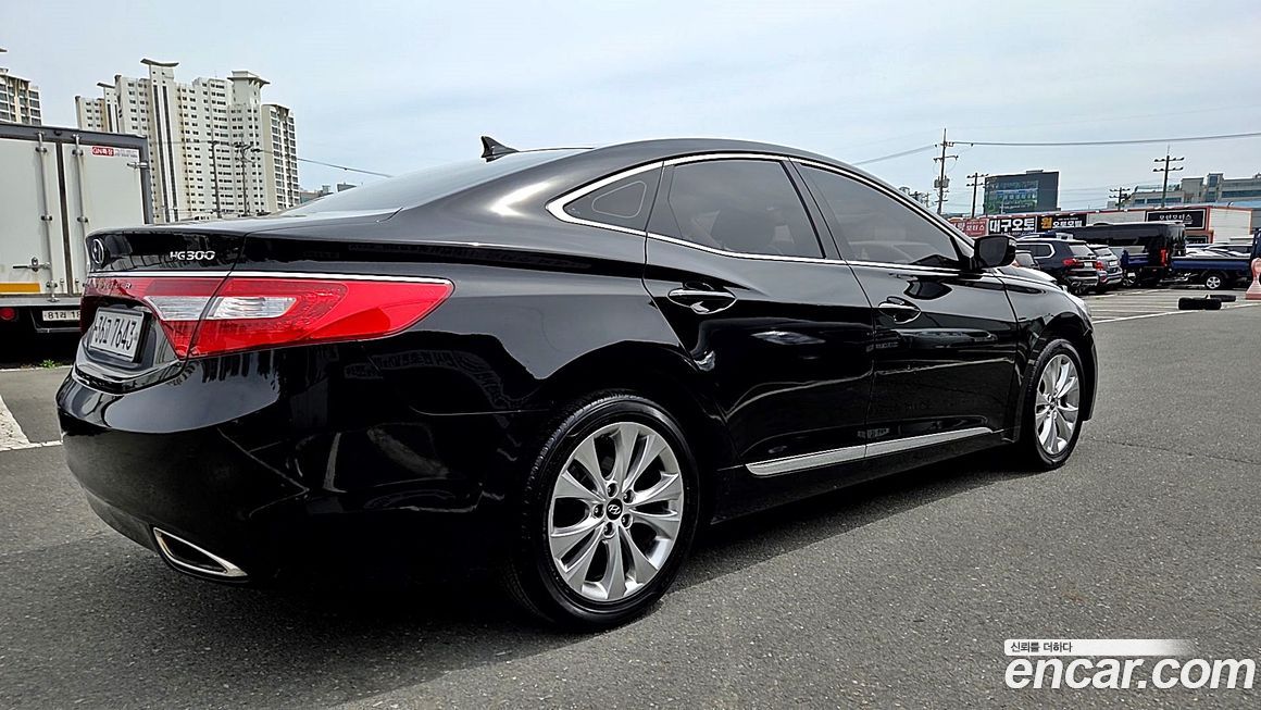 Hyundai Grandeur 2012