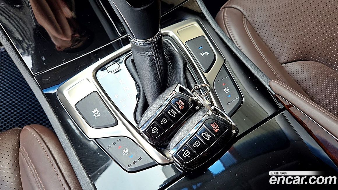 Hyundai Grandeur 2012