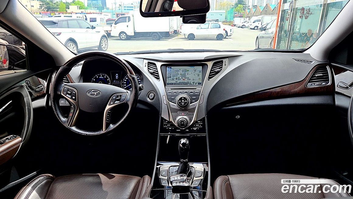 Hyundai Grandeur 2012