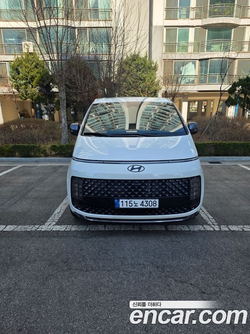 Hyundai Staria 2025