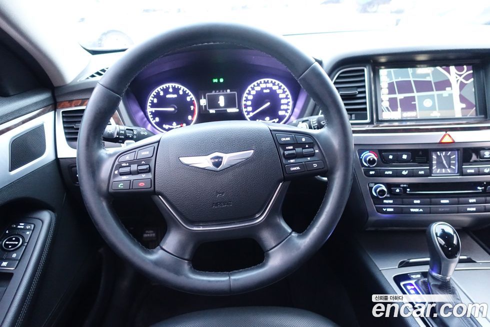 Hyundai Genesis 2015