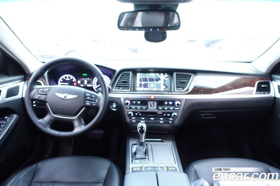 Hyundai Genesis 2015