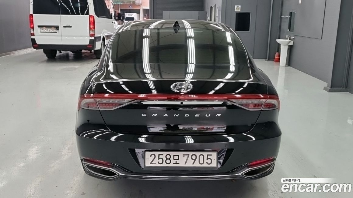 Hyundai Grandeur 2022