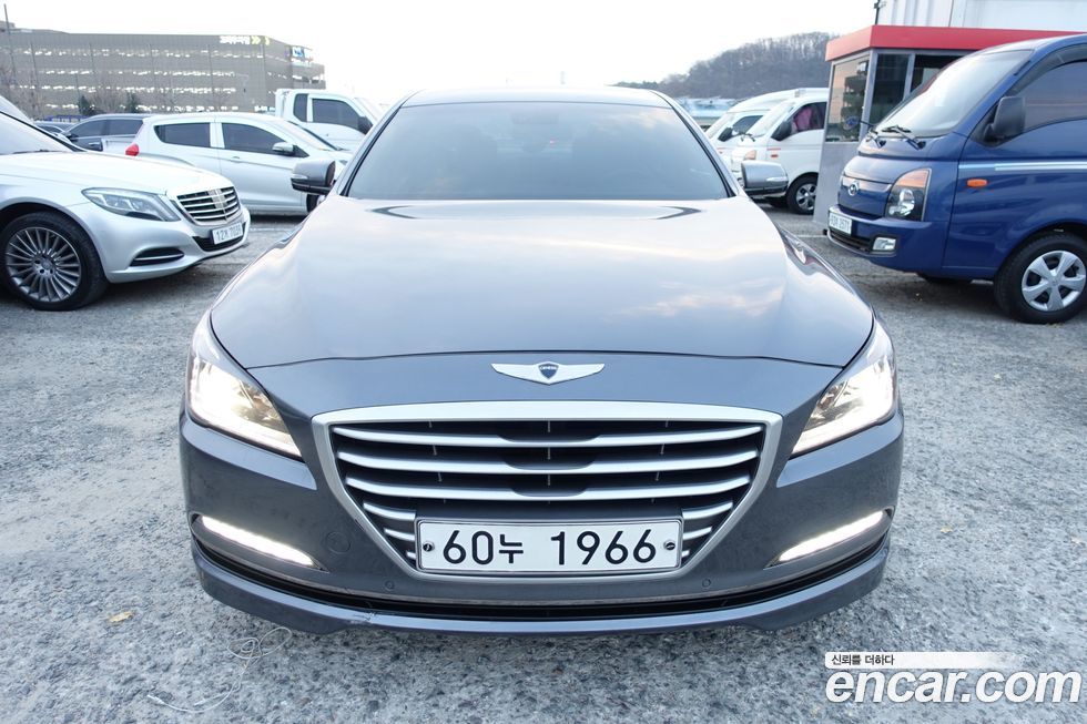 Hyundai Genesis 2015