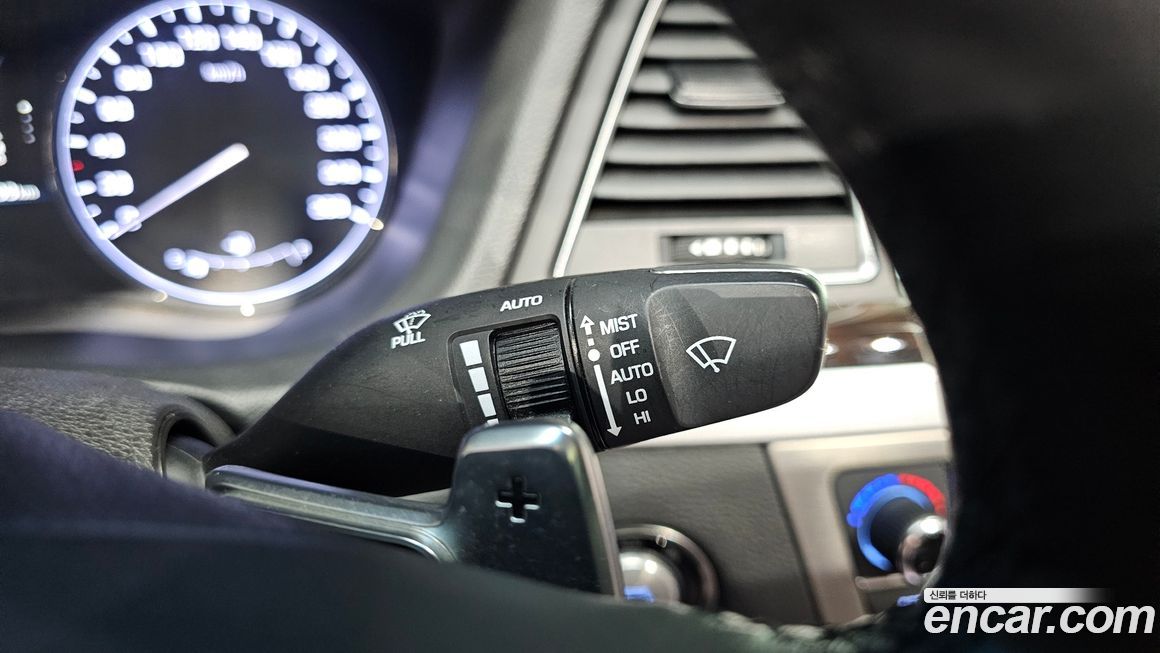 Hyundai Genesis 2015