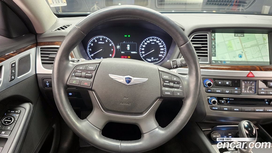 Hyundai Genesis 2014