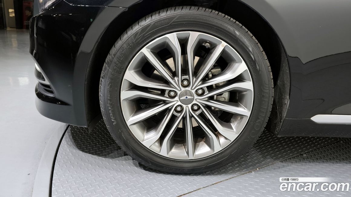 Hyundai Genesis 2014