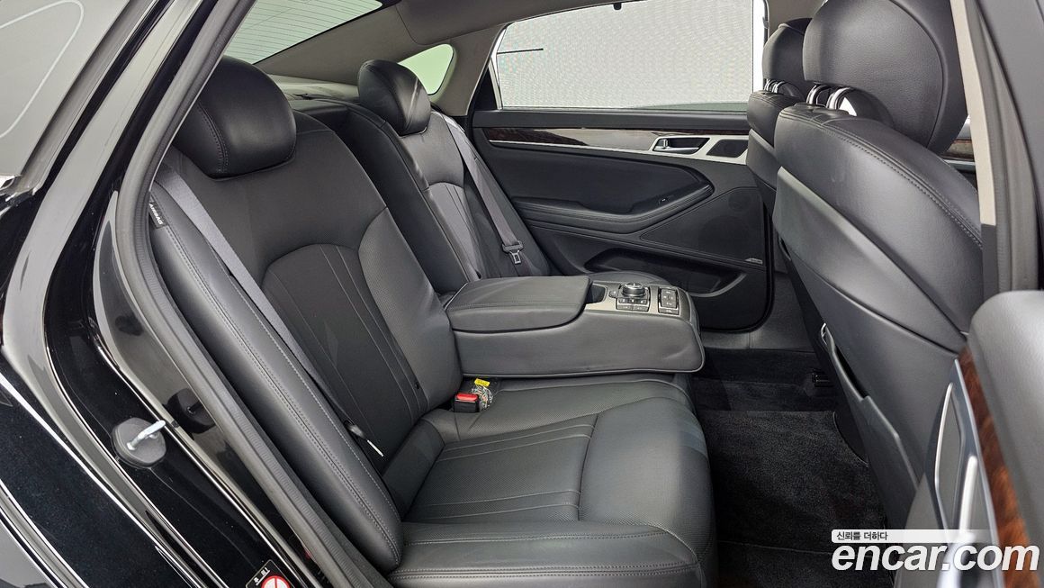 Hyundai Genesis 2014