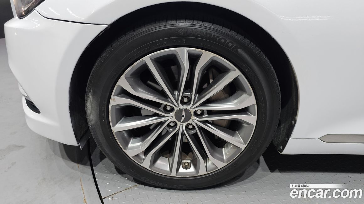 Hyundai Genesis 2015