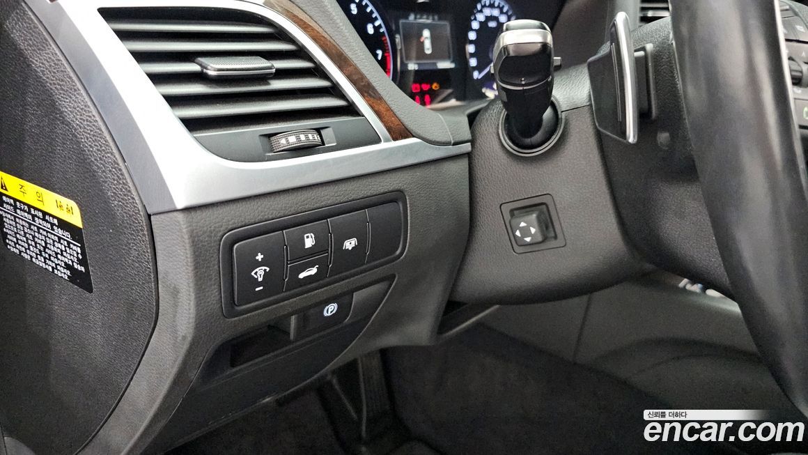 Hyundai Genesis 2014