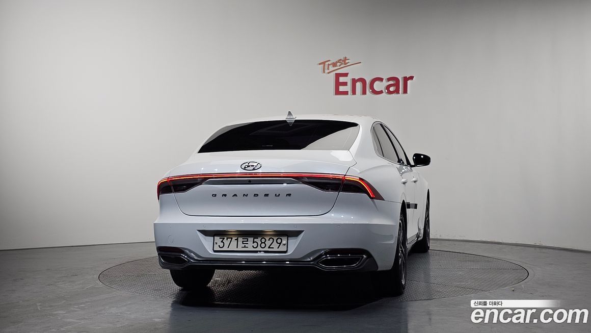 Hyundai Grandeur 2022