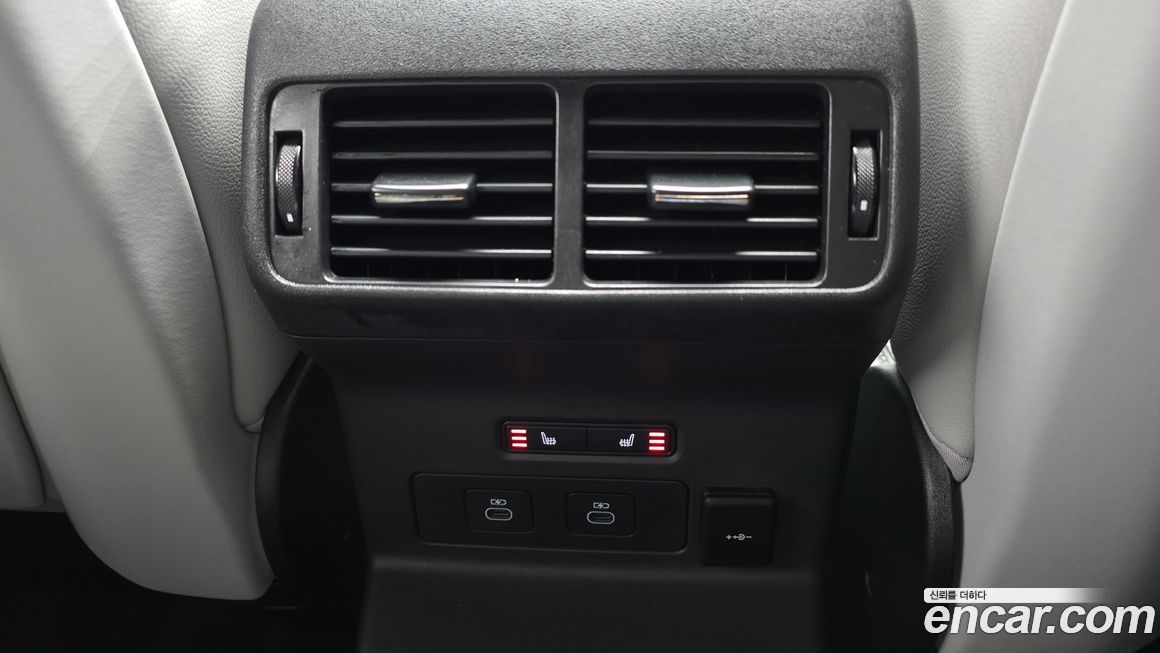 Land Rover Range Rover Velar 2024