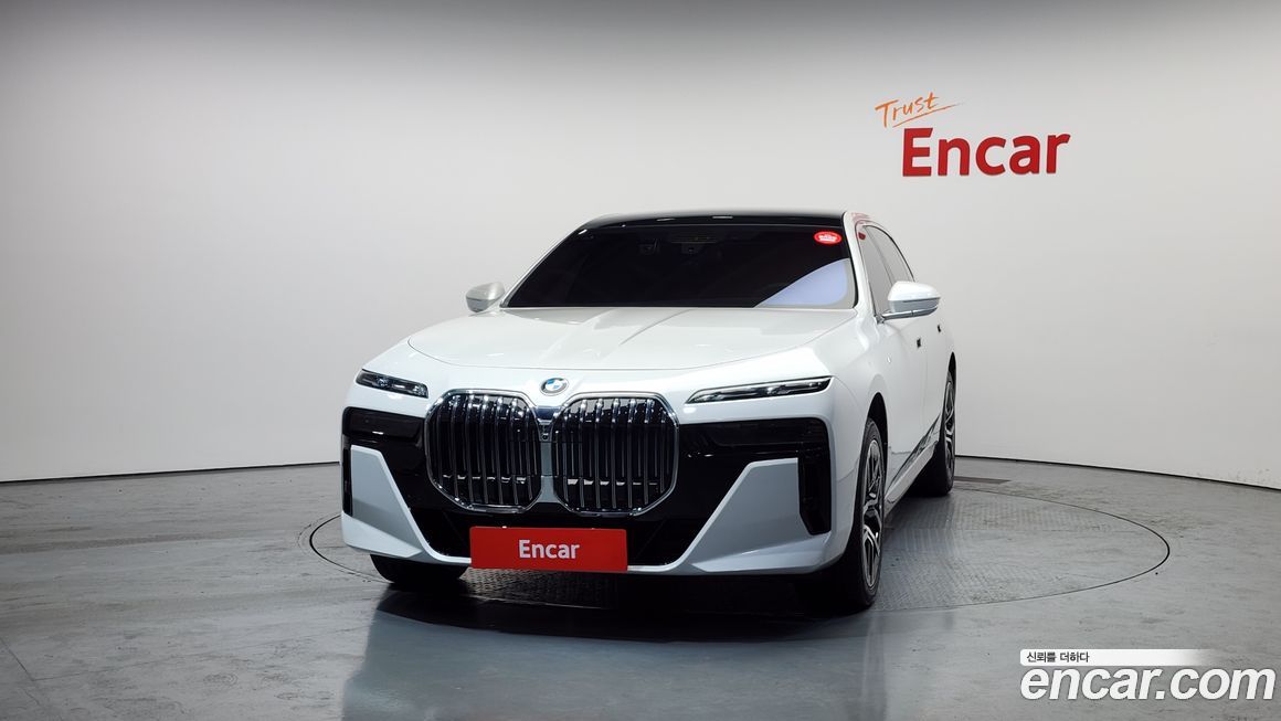BMW 7-Series 2024