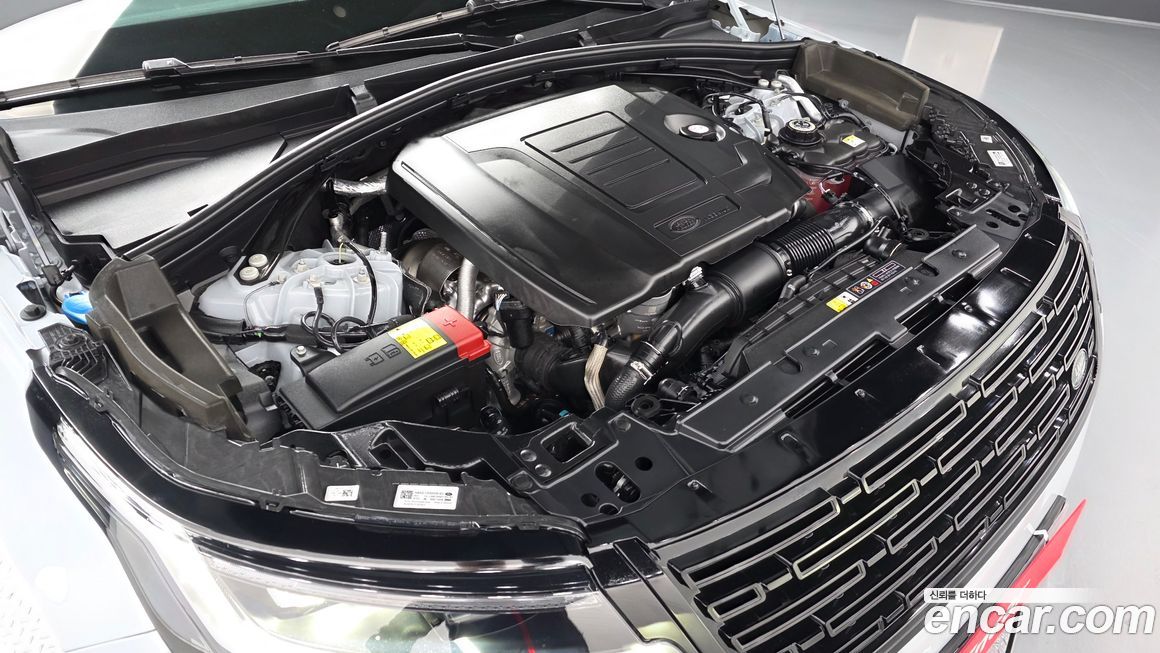 Land Rover Range Rover Velar 2024