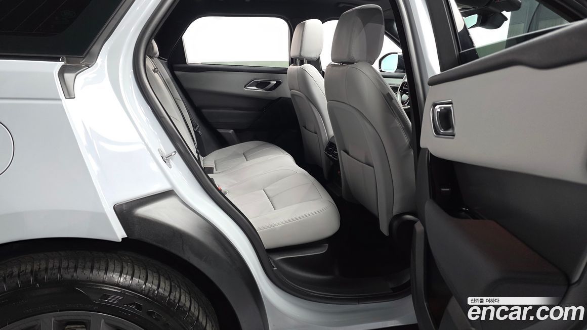 Land Rover Range Rover Velar 2024