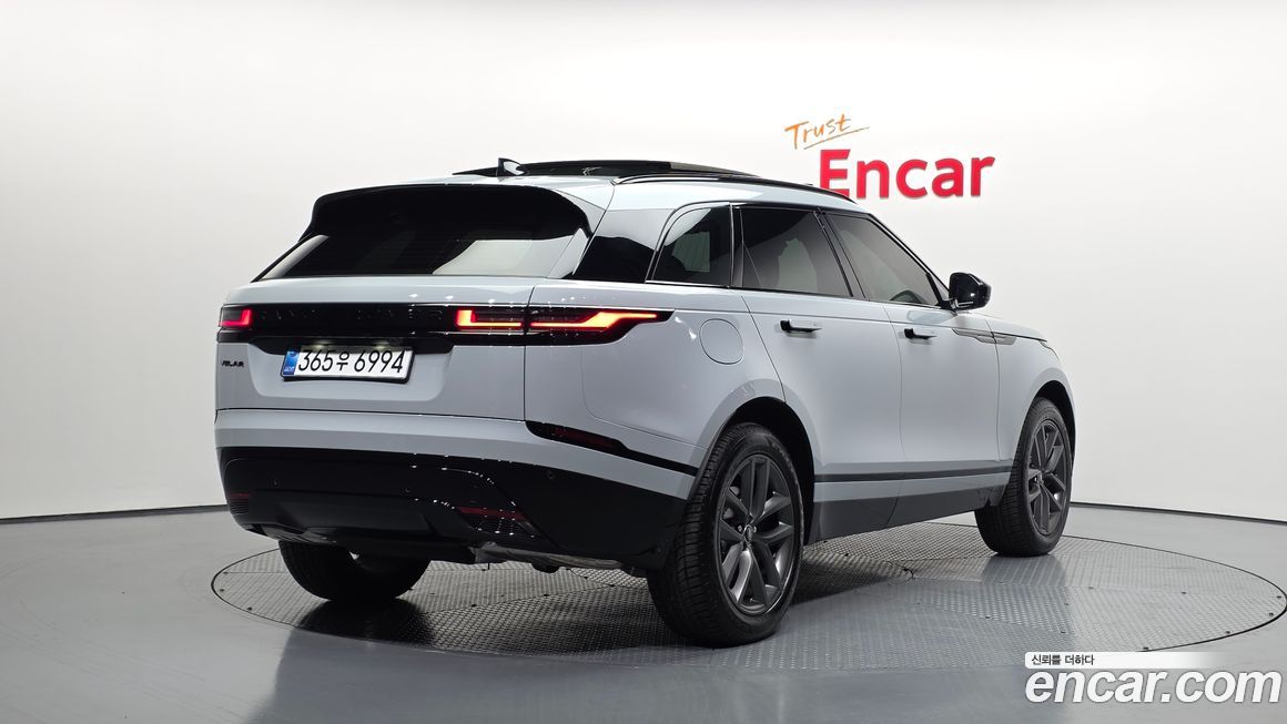 Land Rover Range Rover Velar 2024