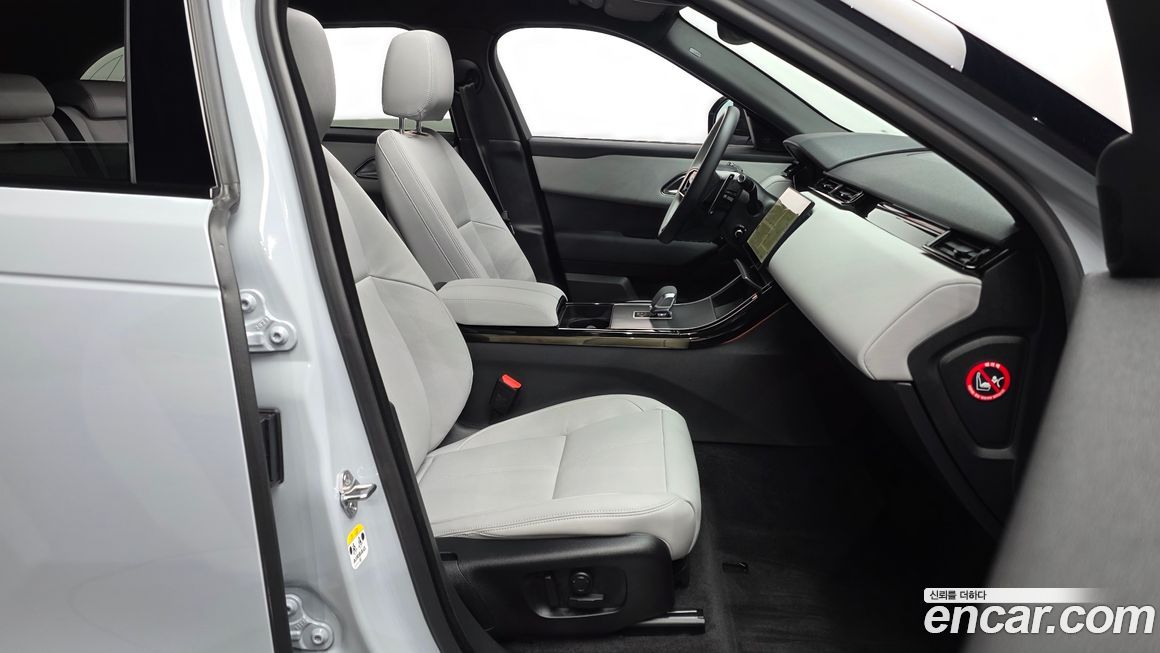 Land Rover Range Rover Velar 2024