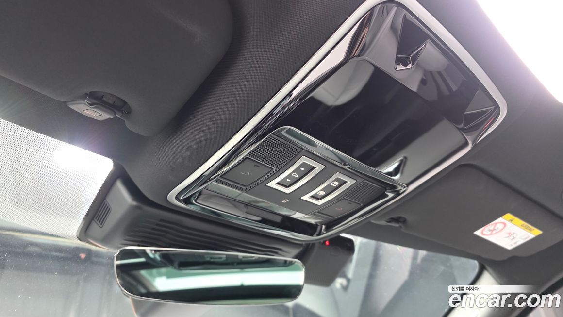 Land Rover Range Rover Velar 2024