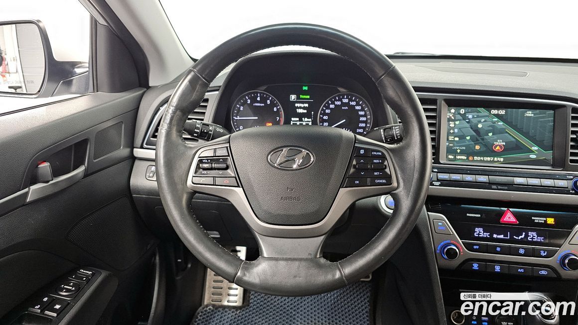 Hyundai AVANTE 2016