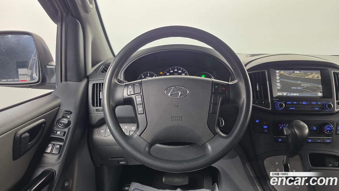 Hyundai Starex 2018