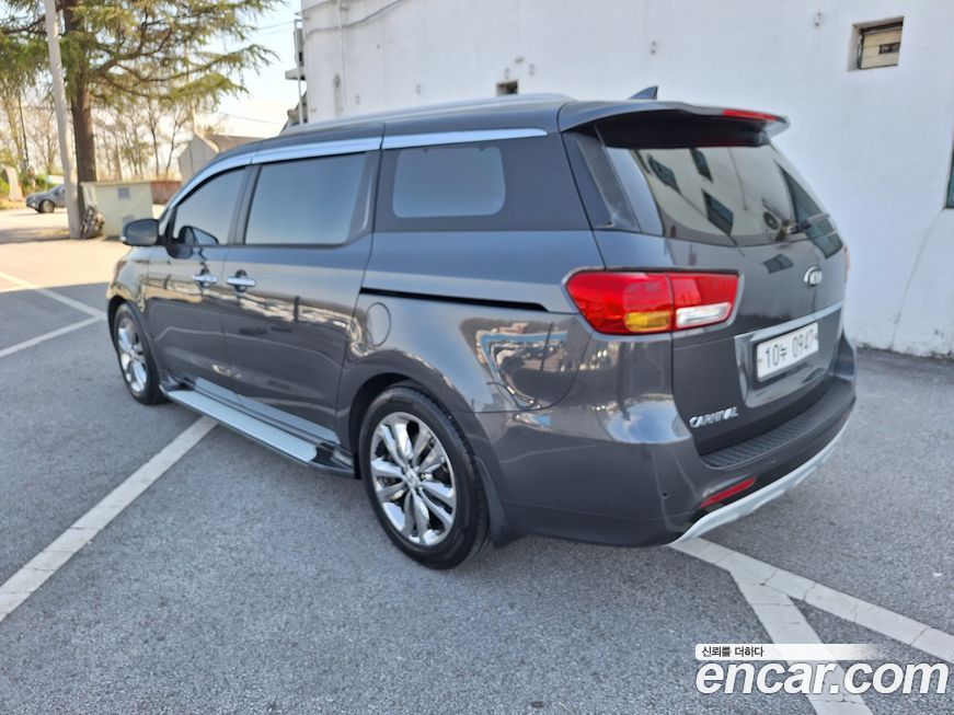 Kia Canival 2016