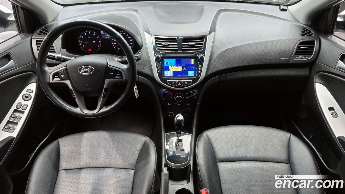Hyundai Accent 2015