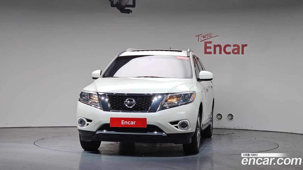 Nissan Pathfinder 2016