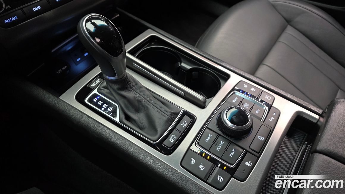 Hyundai Genesis 2016