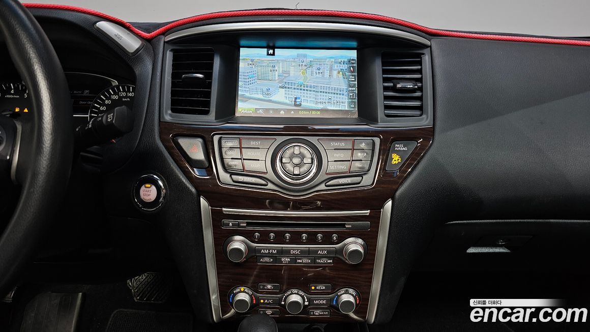 Nissan Pathfinder 2016