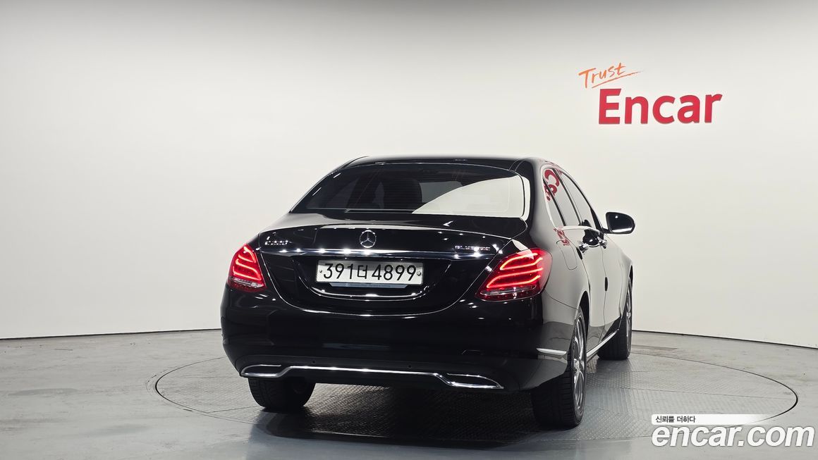 Mercedes-Benz C-Class 2015