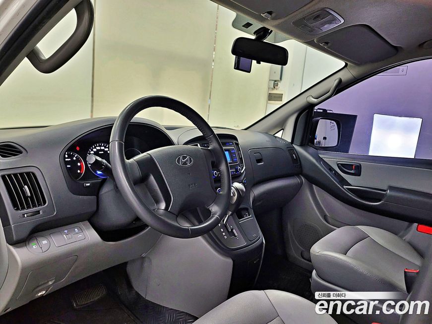 Hyundai Starex 2019