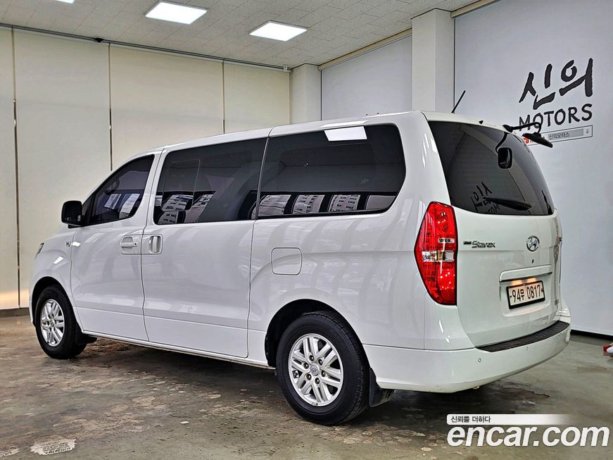 Hyundai Starex 2019