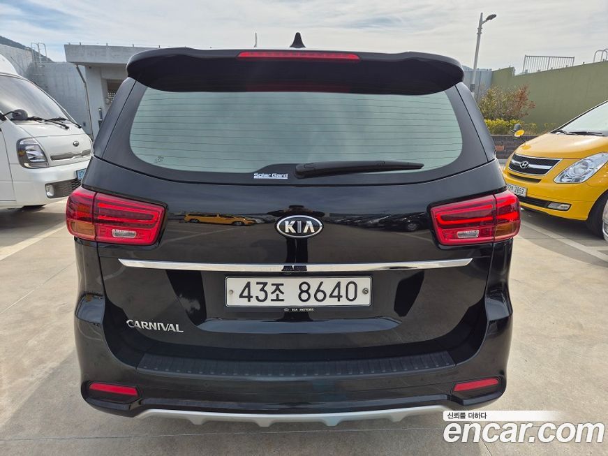 Kia Canival 2019