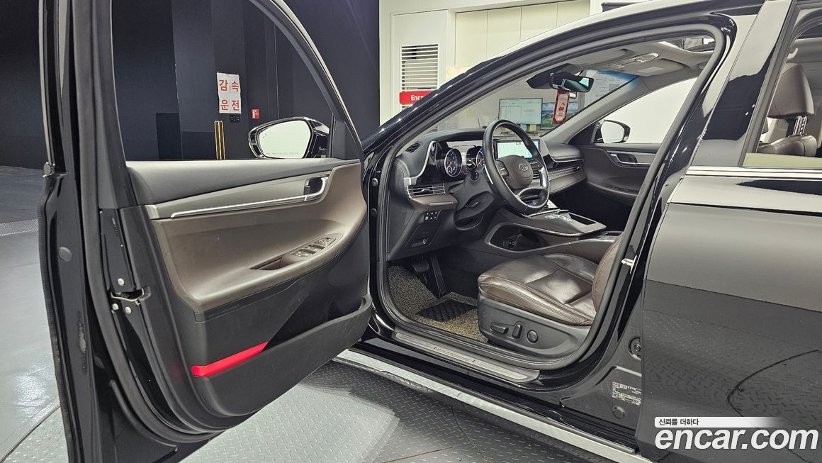 Hyundai Grandeur 2021