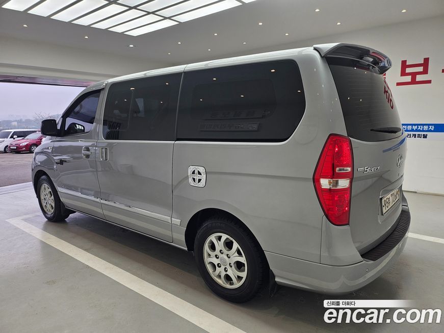 Hyundai Starex 2015