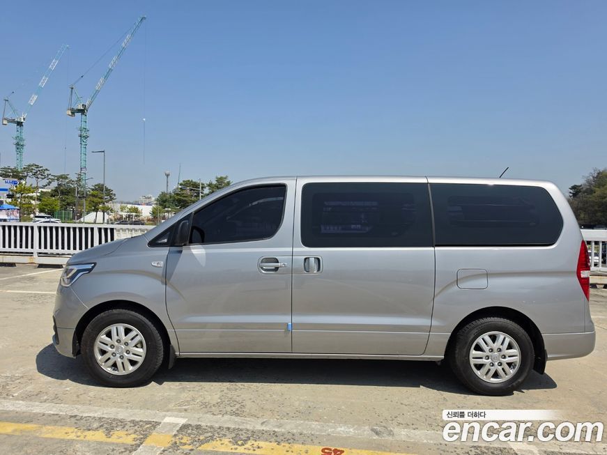 Hyundai Starex 2019