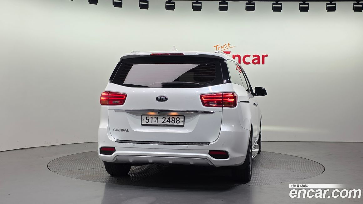 Kia Canival 2019